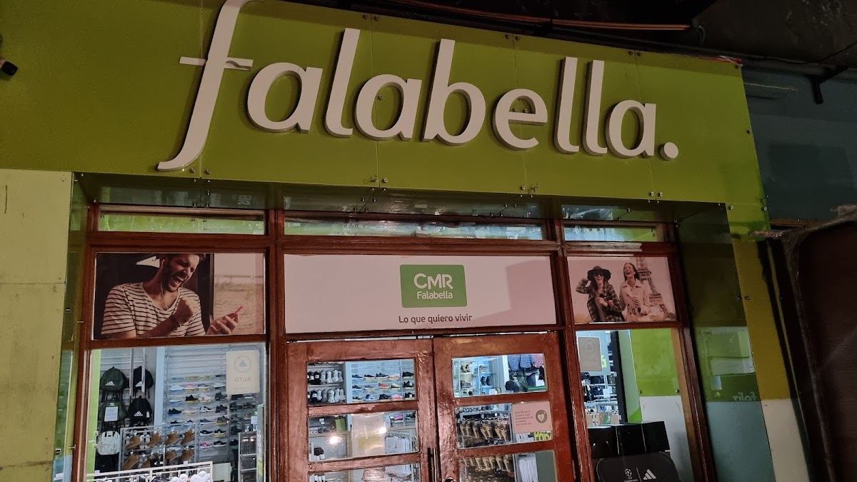 Falabella Pucón