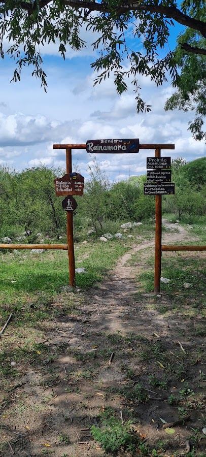 Sendero Reinamora
